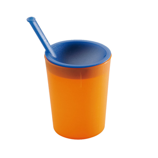 Der Waca Auslaufartikel: Medical Trinkhilfebecher 20 cl (PP blau/orange, 1 Stück, Ø 73 x 92 mm) ist ideal als Pflege- oder Medizinbecher dank abgewinkeltem Strohhalm und auslaufsicherem Design.