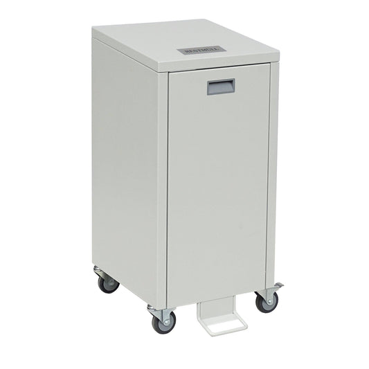 Der Novocal Wertstoffschrank Serie 3000 Einfachsammler ist ein rechteckiger, hellgrauer Stahlbehälter mit Fußpedal, Frontgriff und vier Lenkrollen. Er verfügt über ein kleines rechteckiges Etikett auf der Oberseite.