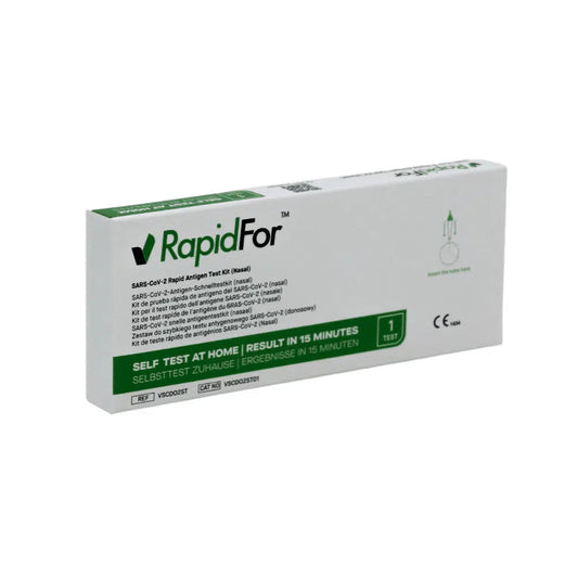 Eine weiße Box mit der Aufschrift "Rapidfor" enthält den Auslaufartikel: Rapidfor® Antigen-Schnelltest (Nasal) 1 Test | Packung (1 Stück), mit mehrsprachigen Informationen und einem grün hervorgehobenen 15-Minuten-Ergebnisabschnitt - ideal für schnelle Kontrollen zu Hause.