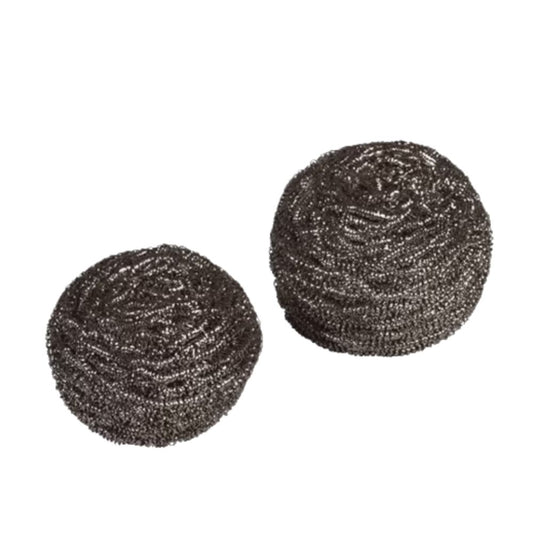 Ein Paar runder Scheuerspiralen aus Edelstahl mit gewickelter Drahtstruktur, nebeneinander angeordnet auf weißem Hintergrund. Diese Vileda Professional Inox Scheuerspirale von Vileda GmbH sind für harte Reinigungsaufgaben konzipiert und bieten Haltbarkeit und Effizienz.