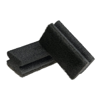 The 3M Deutschland GmbH Scotch-Brite® Grill Handle Sponge (1 piece) is a black, rectangular scouring pad with a rough texture, stacked on a white background - perfect for cleaning grills.