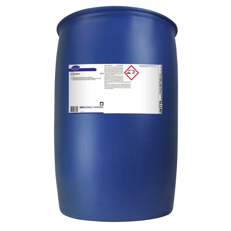 A large blue plastic barrel with Suma Maxi L3.1 from Diversey Deutschland GmbH & Co. OHG stands upright, labeled with a white tag and a red hazard symbol indicating the strong effect on surfaces and possible risks during cleaning.