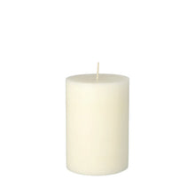 A single, unlit PAPSTAR GmbH pillar candle Ø 70 mm, 100 mm made of 100% stearin, dyed through, with a centered wick, stands upright against a plain white background.