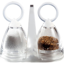 The salt/pepper set by Duni GmbH (50x30x50 mm) consists of transparent PS containers, practical round handles, and a matching stand - ideal for gastronomy. Packaging unit: 220 pieces.