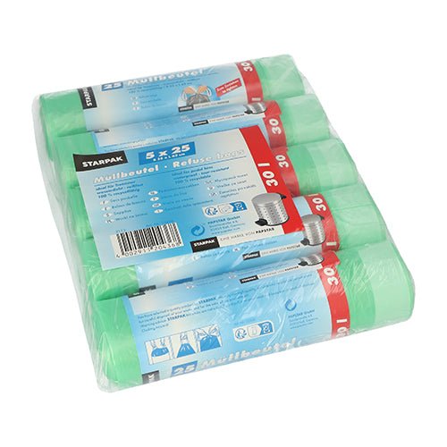 A shrink-wrapped package contains 125 green Starpak HDPE trash bags (30 l, 62 x 55 cm) with a drawstring. The labels feature the Starpak brand, product details, information about the drawstring, and images of a trash can.