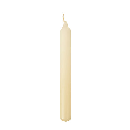 A single, unlit Starpak 30 table candle (Ø 2.1 cm · 19.6 cm) in cream stands upright with a slightly bent wick against a white background – ideal for an elegant table decoration.