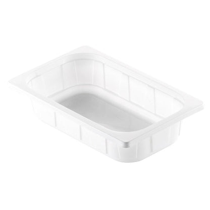 Die Duni GmbH PP Schale 1/4 GN Weiß PP ist eine rechteckige weiße Speiseschale mit geraden Seiten, flachem Rand und dezenten vertikalen Rillen zur Unterstützung, die für die Gastronomie als stabiler 1/4 GN-Behälter konzipiert ist.