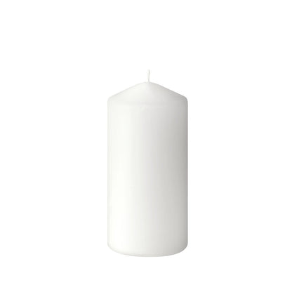 The pillar candle from Duni GmbH (150 x 70 mm) offers approximately 50 hours of burn time and, when unlit, features a round top and a wick in the center against a white background.