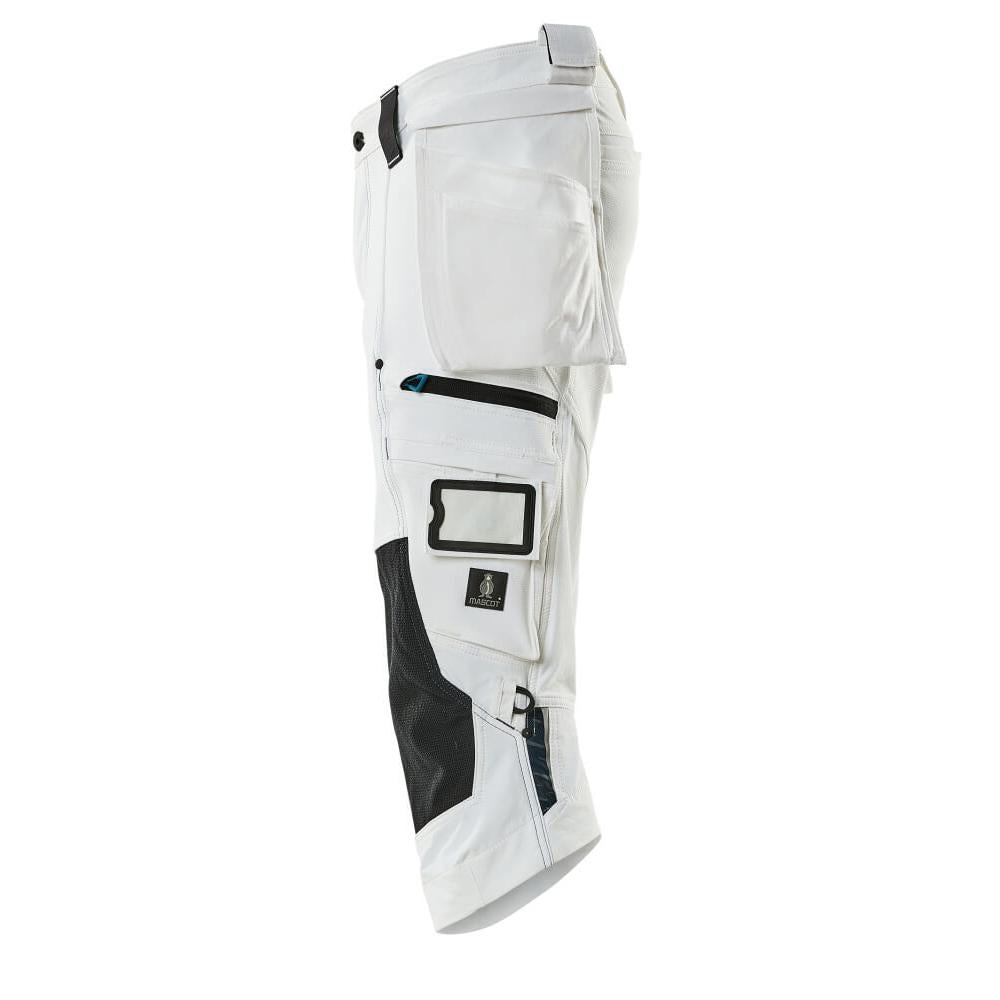 Three-quarter length trousers, hanging pockets, stretch three-quarter length trousers, white
