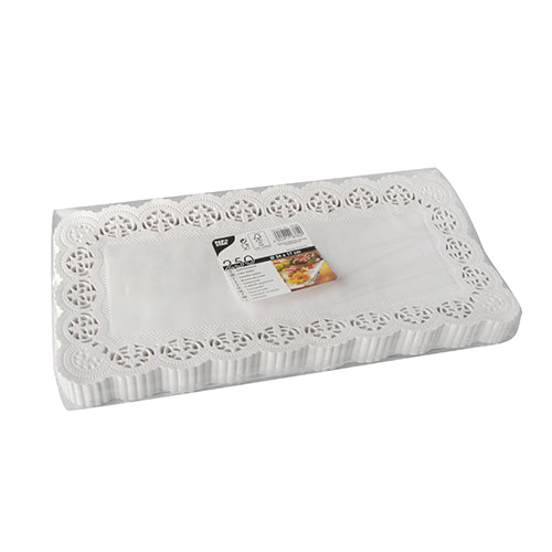 A stack of PAPSTAR lace papers square 34x17 cm, white (250 pieces) for decoration, with a lace-like edge and packaged in a transparent foil bag with PAPSTAR GmbH branding on the label.