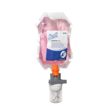 A sealed pink Scott® ESSENTIAL™ foam soap cartridge (200ml) from Kimberly-Clark GmbH, for daily use in commercial dispensers; 12 refill bags per carton.