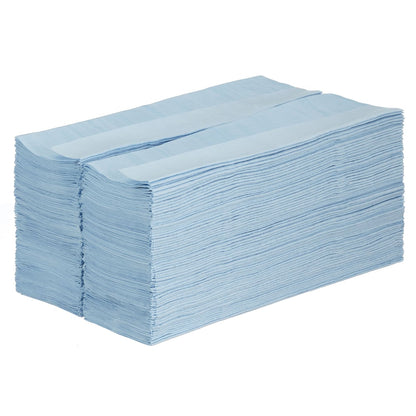 A large stack of WypAll® X60 General Clean Towels (41.80 cm x 28.30 cm) from Kimberly-Clark GmbH is neatly arranged on a white background.