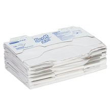 A stack of Scott® Toilet Seat Covers from Kimberly-Clark GmbH (white, 24 bags x 125 packs), with blue lettering, neatly arranged on a white background for hygienic toilet use.