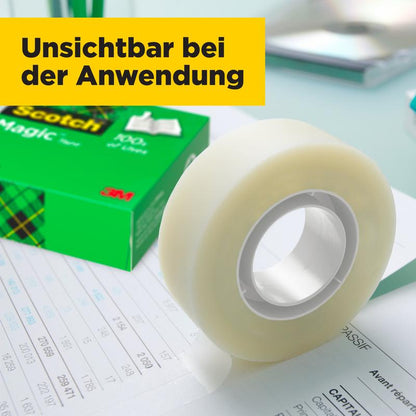 A roll of Scotch® Magic™ Invisible Tape from 3M Deutschland GmbH lies on a document; in the background, the green value pack with 24 rolls (19 mm x 33 m) is visible. Yellow banner: "Invisible in use."