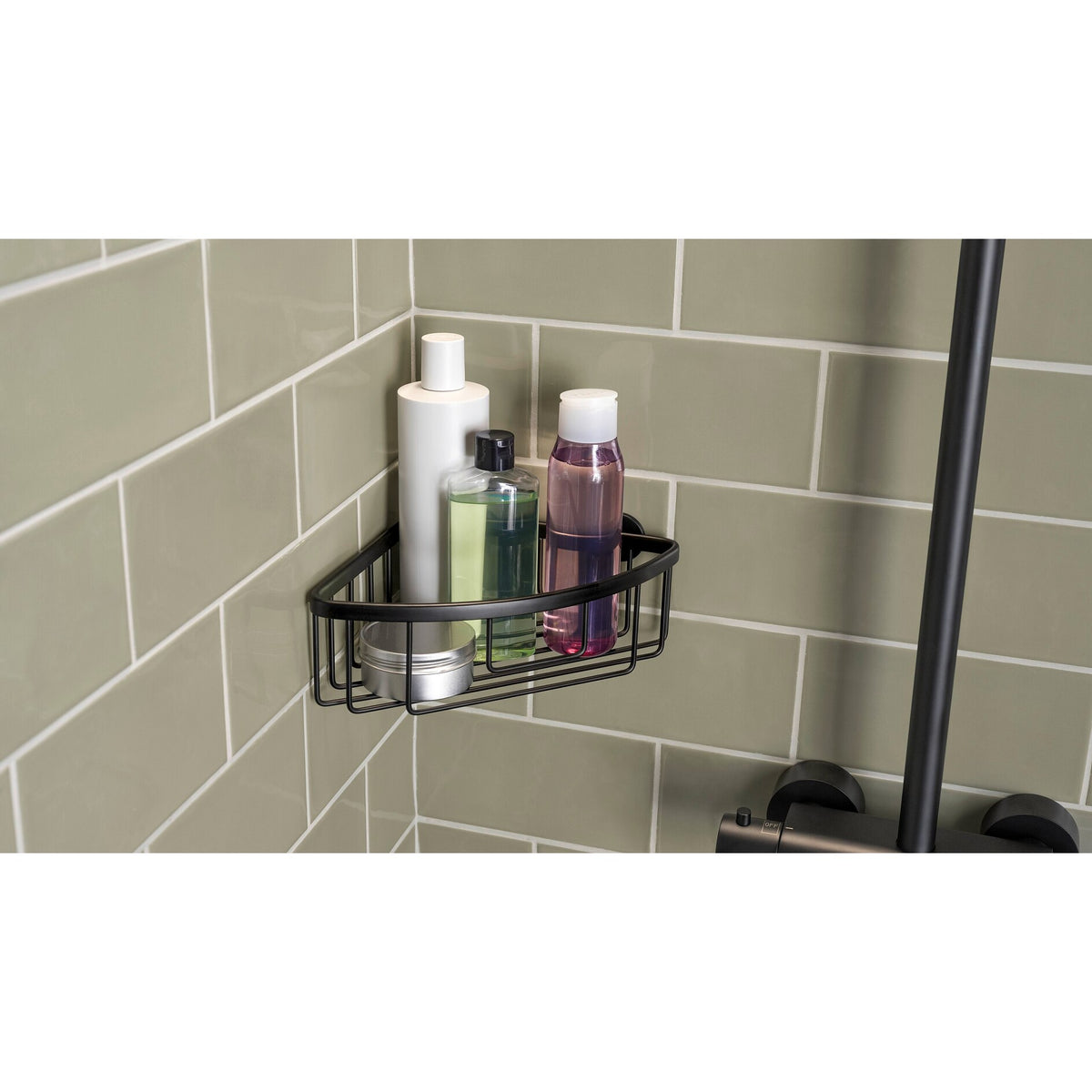 tesa ALUXX BLACK Eck-Duschablage, mattschwarz, für Dusche und Badewanne – Anwendung