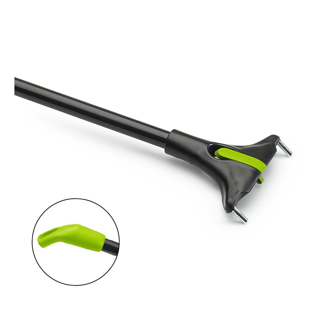 The Nölle Profi Brush BECOnnect features a 150 cm long fiberglass handle (Ø 22 mm) with a green claw-like end and two metal prongs. A close-up shows the claw element from a different angle. Brand: Nölle Profi Brush Bürsten- & Pinseltechnik e.K.