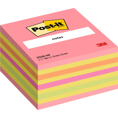 Ein Würfel mit 450 Blatt Post-it® Notes (76 x 76 mm) von 3M Deutschland GmbH, mit pinkfarbenen, gelben und grünen Notizen. Produkt-Code: 2028-NP. Hergestellt aus 100% PEFC-zertifiziertem Papier.