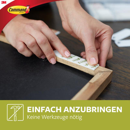 With the Large Command™ Picture Hanging Strips L (6 sets, 3M Deutschland GmbH), you can easily and tool-free mount picture frames.