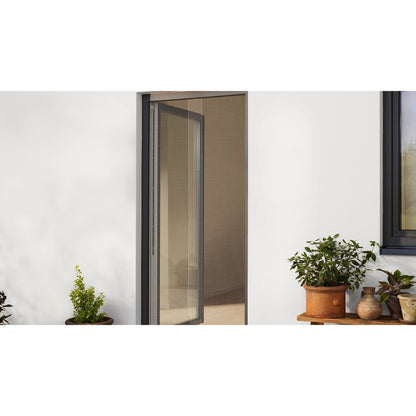 tesa INSECT STOP Klett Fliegengitter für Türen, 65 x 220 cm – Anwendung