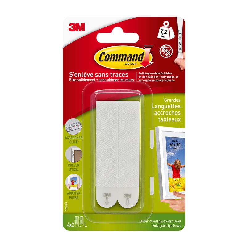 A pack of Command™ Picture Hanging Strips L 17206 from 3M Deutschland GmbH contains two large white strips in a clear plastic package, which can be mounted residue-free and used with pictures without nails.