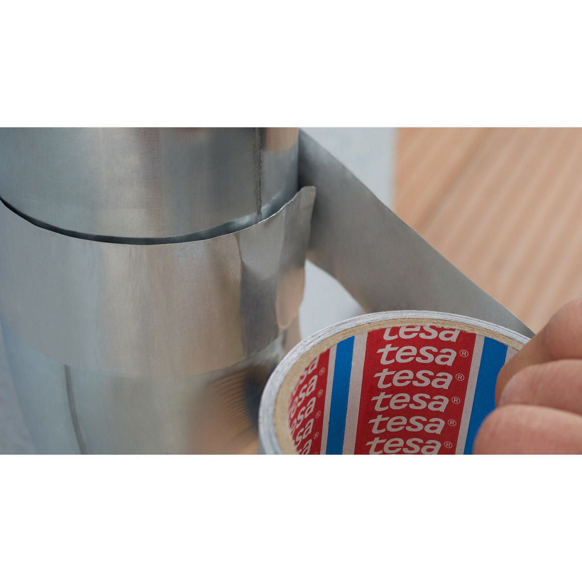 tesa Aluminiumband, 10 m x 50 mm, silber-matt – Anwendung