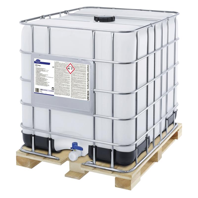 A large white IBC with a metal frame and the inscription "Suma Mega L52 dishwashing detergent for soft water" from Diversey Deutschland GmbH & Co. OHG stands on a wooden pallet. It features a spout and a plastic screw cap for storing or transporting liquids.
