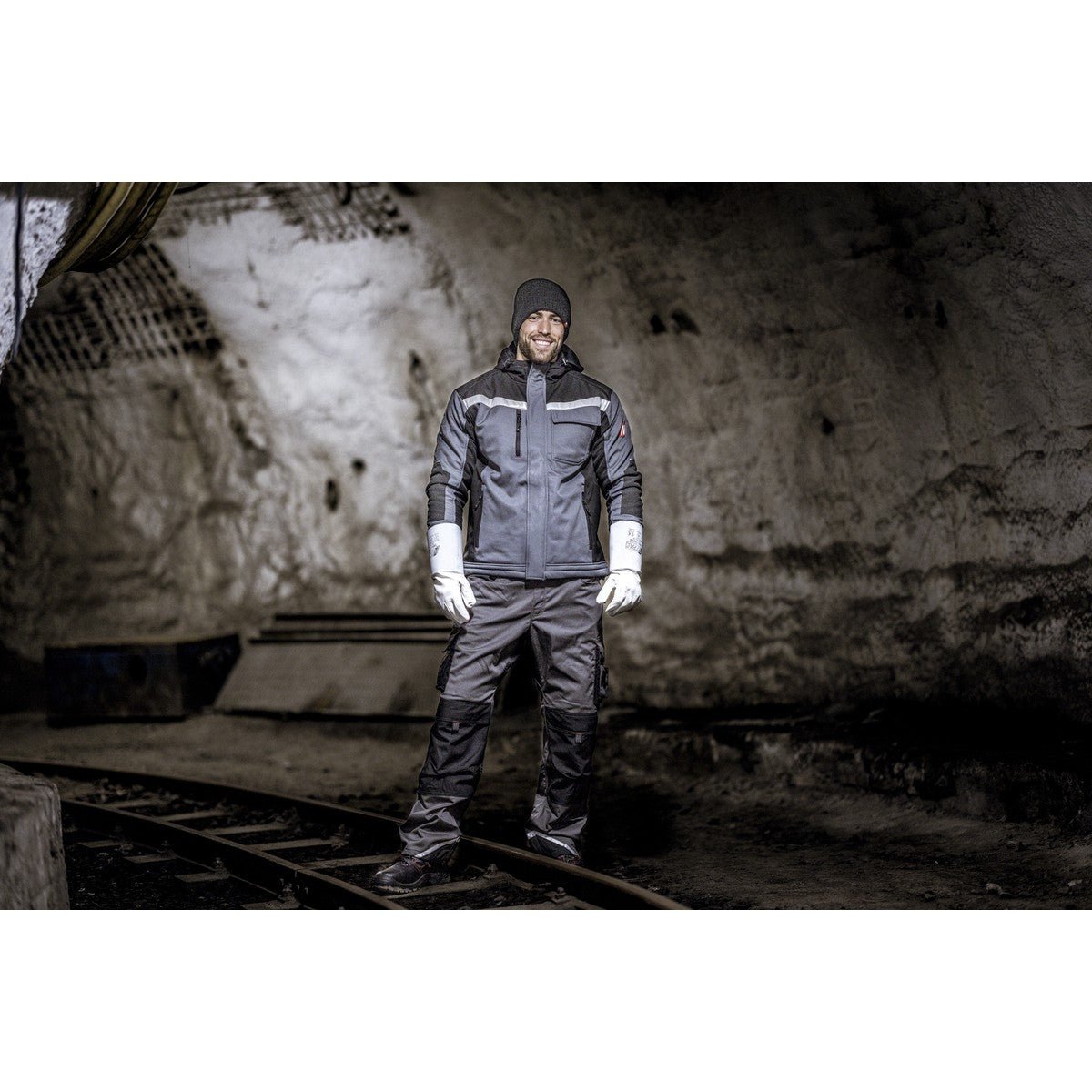 NITRAS BASIC STEP MID, S3 safety boots, mid-height, black