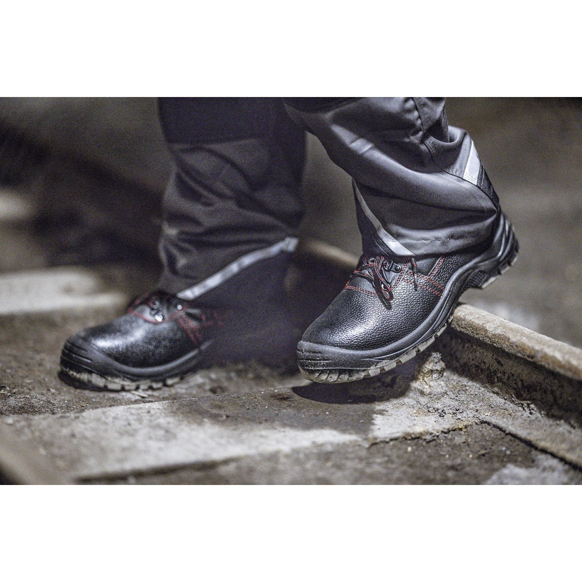 NITRAS BASIC STEP MID, S3 safety boots, mid-height, black