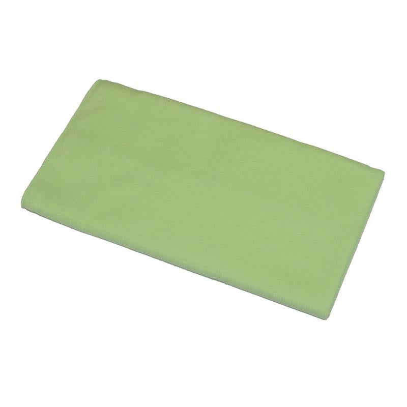 On a white background lies a folded, light green TASKI MicroCare microfiber cloth 40x40 cm from the company Diversey Deutschland GmbH & Co. OHG.