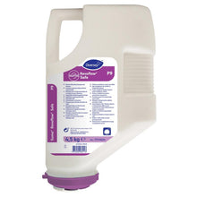 A white 4.5 kg cartridge of Suma Revoflow Safe P9, aluminum-safe cleaner from Diversey Deutschland GmbH & Co. OHG, has a purple lid and a label with product information and instructions for effective cleaning on the front.