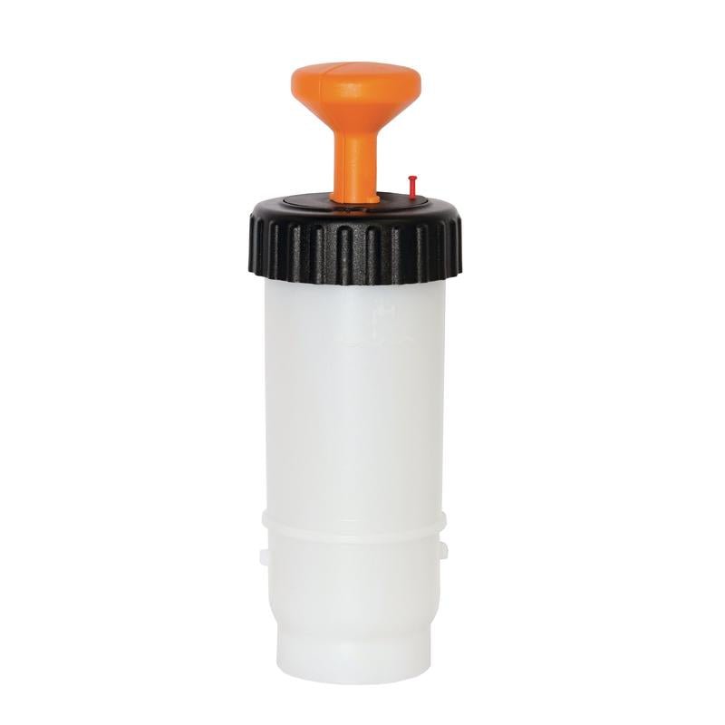 The TASKI VersaPlus 2.0 bottle 0.6 L from Diversey is a white pressure bottle (600 ml) with a black screw cap, large orange plunger handle, and small red indicator - ideal for efficient cleaning with TASKI VersaPlus 2.0.