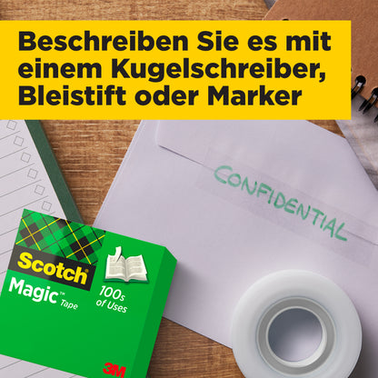 Auf einer Holzfläche liegen eine Packung Scotch® Magic™ Unsichtbares Klebeband der 3M Deutschland GmbH, Vorteilspack 8 Rollen (19 mm x 33 m), ein Papierbogen und ein Umschlag mit der Aufschrift "CONFIDENTIAL". Eine gelbe Fahne oben zeigt die deutsche Anleitung.