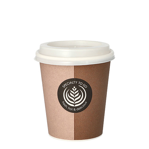 The Starpak 10 paper cup with lid is ideal "To Go". On the brown cup is the black, round Starpak logo with the inscription "SPECIALTY TO GO fresh, hot & delicious" and a white latte art design.