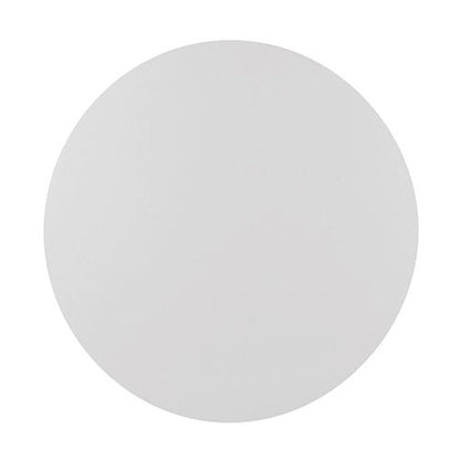 A simple, white circle with a smooth edge on a white background, similar to the PAPSTAR 100 cake plates (round, white cardboard cake plates with smooth edges) from the PAPSTAR GmbH.
