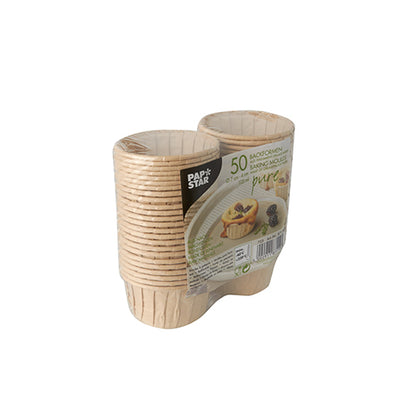 A package of 50 brown PAPSTAR pure baking molds from PAPSTAR GmbH, packed in clear plastic with product info and images - ideal as an eco-friendly baking mold for sustainable baking.