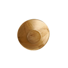 The PAPSTAR GmbH 50 finger food bowls "pure" round from bamboo are round, light brown bowls and ideal for eco-friendly serving of finger food.