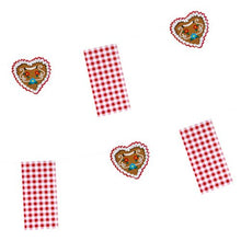 The PAPSTAR paper bunting "Hüttengaudi" (4 m) from PAPSTAR GmbH is a festive party decoration with red and white checkered flags and heart-shaped gingerbread motifs decorated with white and blue icing. The background is plain white.