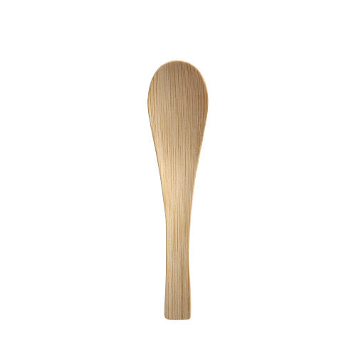 The PAPSTAR bamboo spoon "pure" 13 cm from PAPSTAR GmbH (50 pieces folding box) is ideal as a sustainable disposable spoon for finger food at your next Asia design party.