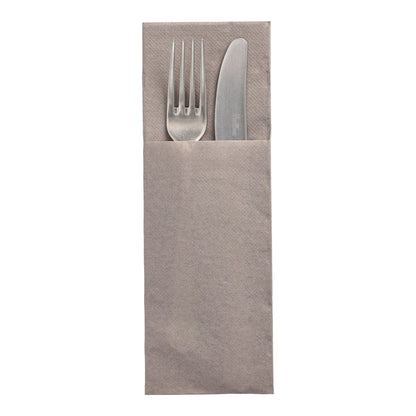 A fork and knife made of metal from the DAILY Collection are in a napkin sleeve "50 napkins "DAILY Collection" 48 cm x 30 cm with cutlery fold" by PAPSTAR GmbH, depicted vertically on a white background.