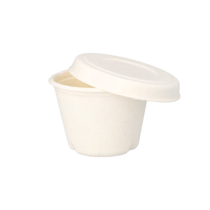 The PAPSTAR 50 bowls "pure" made from sustainable, biodegradable sugarcane are white, eco-friendly, and by the PAPSTAR GmbH – ideal as a disposable solution.