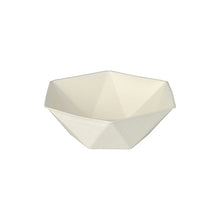 The white, 6-sided PAPSTAR bowl made from sugarcane ("pure"), depicted against a plain background, is characterized by a modern geometric design and a matte finish. This sustainable disposable bowl is delivered in a pack of 50 by PAPSTAR GmbH.