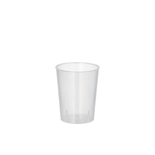 The Starpak 20 reusable glass set made of unbreakable PP (4 cl, Ø 4.3 cm, height 5.2 cm) features an empty, clear shot glass on a white background – ideal for reusable use.