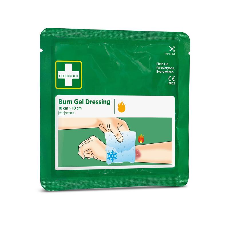 A green package with the inscription "Cederroth burn gel dressing 10x10 cm, 2-pack" from Orkla Wound Care AB shows a hand applying the pad to a burn wound, with product information, the first aid symbol, and clear application instructions on the packaging.