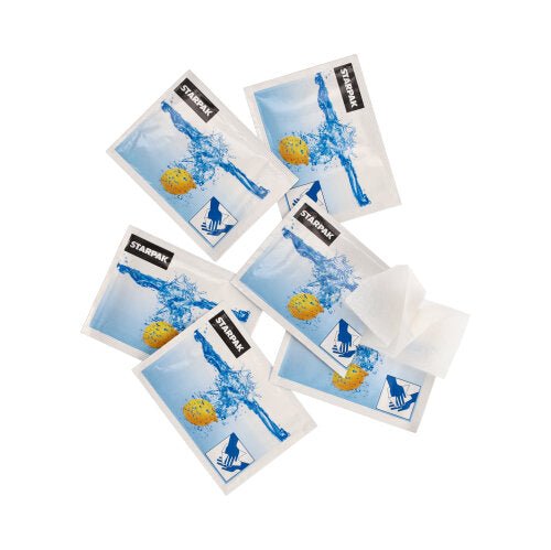 Starpak 250 refreshing wipes "Citro" (14x14 cm) are displayed on a white background, with each pack of refreshing wipes showing a splash of water, an orange ball, a hand wash symbol, and a refreshing lemon scent.