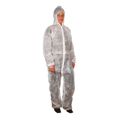 A person stands in front of the camera wearing an Abena Re-Seller GmbH disposable overall, Nonwoven/PP, White - a white disposable full-body protective suit with a hood and zipper - in front of a simple white background.
