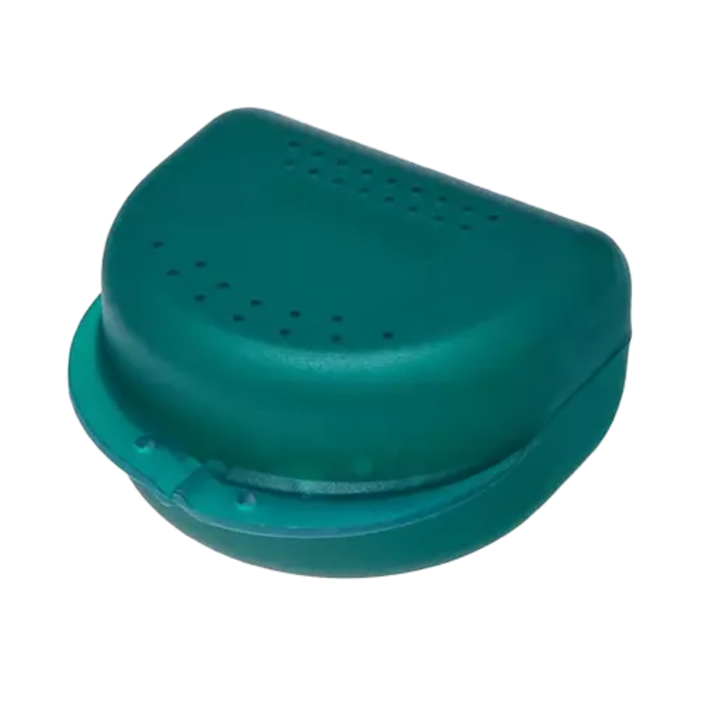 The AMPri PP Dental brace box for adults with dimensions of 80x80x45 cm is made from polypropylene and is available in various colors. The closed, ventilated plastic box with a hinged lid is perfect for storing orthodontic work or mouthguards and impresses with its compact, curved design. Each pack contains 10 pieces from AMPri Handelsgesellschaft mbH.