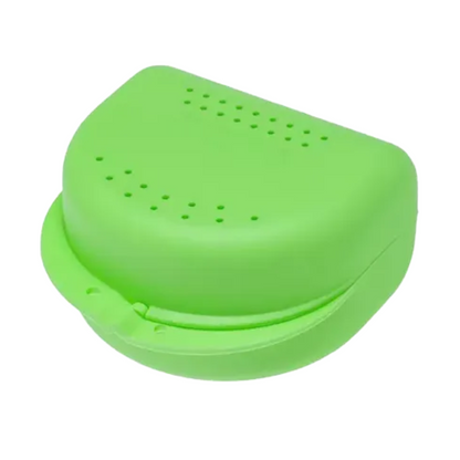 The AMPri PP Dental brace box in green with dimensions of 80x80x45 cm features a curved design and small ventilation holes in the lid, making it ideal for storing braces or orthodontic work.