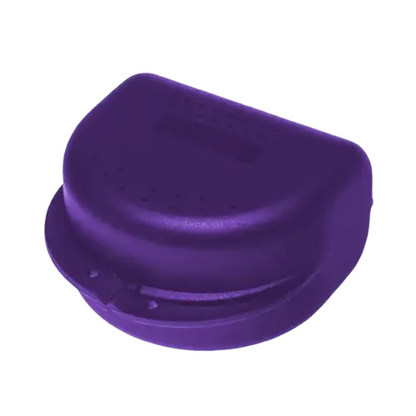 The AMPri PP Dental brace box for adults with dimensions of 80x80x45 cm is available in various colors and is ideal for storing a retainer or mouthguard. The container, made by AMPri Handelsgesellschaft mbH from durable polypropylene, features a hinged lid with a ventilation slot and a rounded bottom for added comfort.