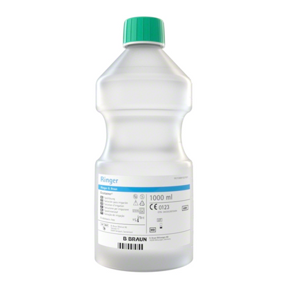 A clear bottle labeled "B. Braun Ringer Ecotainer® Topical Rinse Solution" with a green cap, made of robust polypropylene, contains 1000 ml of rinse solution. The label includes various medical symbols and texts, including the brand name "B. Braun Deutschland GmbH & Co. KG."