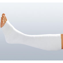 Gelostretch, ready-to-use zinc gel bandage – in use